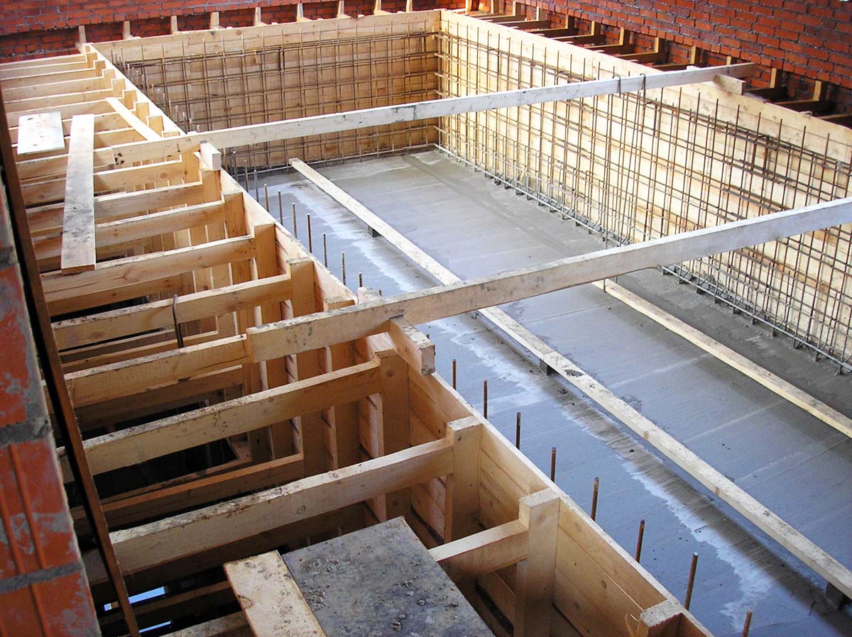 Этапы строительства бетонного бассейна: фотоотчёт